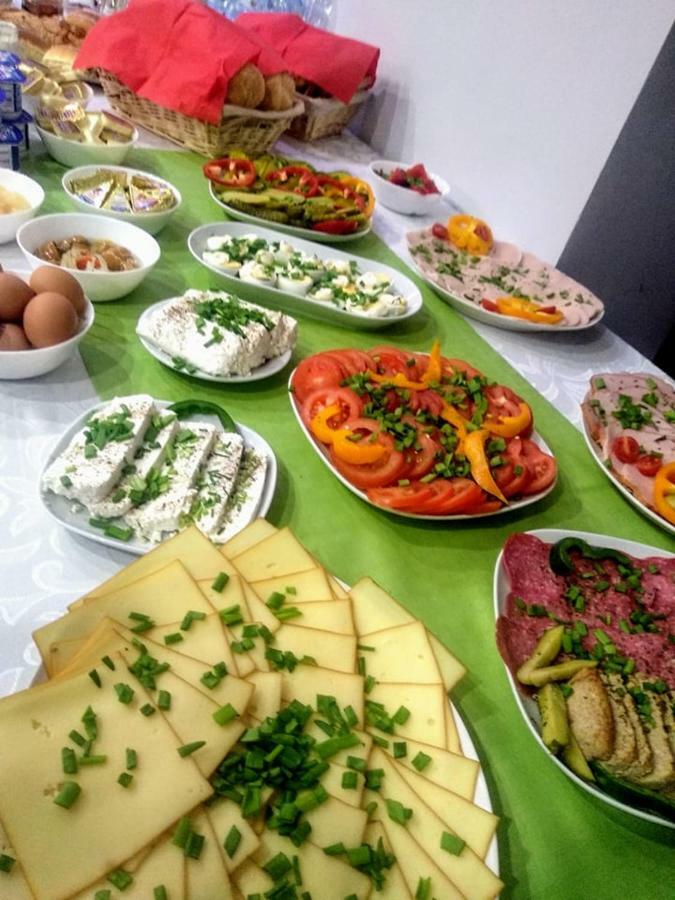 Zajazd Irys Sosnowiec Ngoại thất bức ảnh